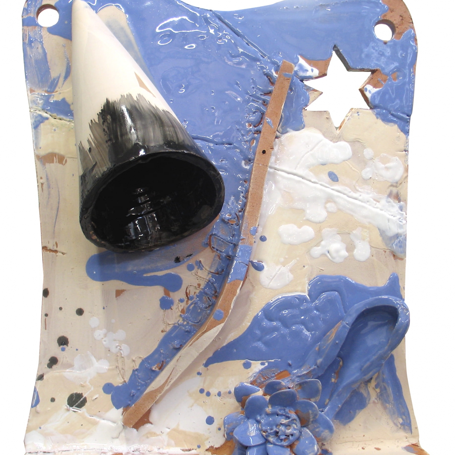 Giosetta Fioroni, La scarpetta magica, 2007, maiolica smaltata, Bottega Gatti Faenza, Enamelled majolica, Bottega Gatti Faenza, 53 x 41 cm, FIORTM0252