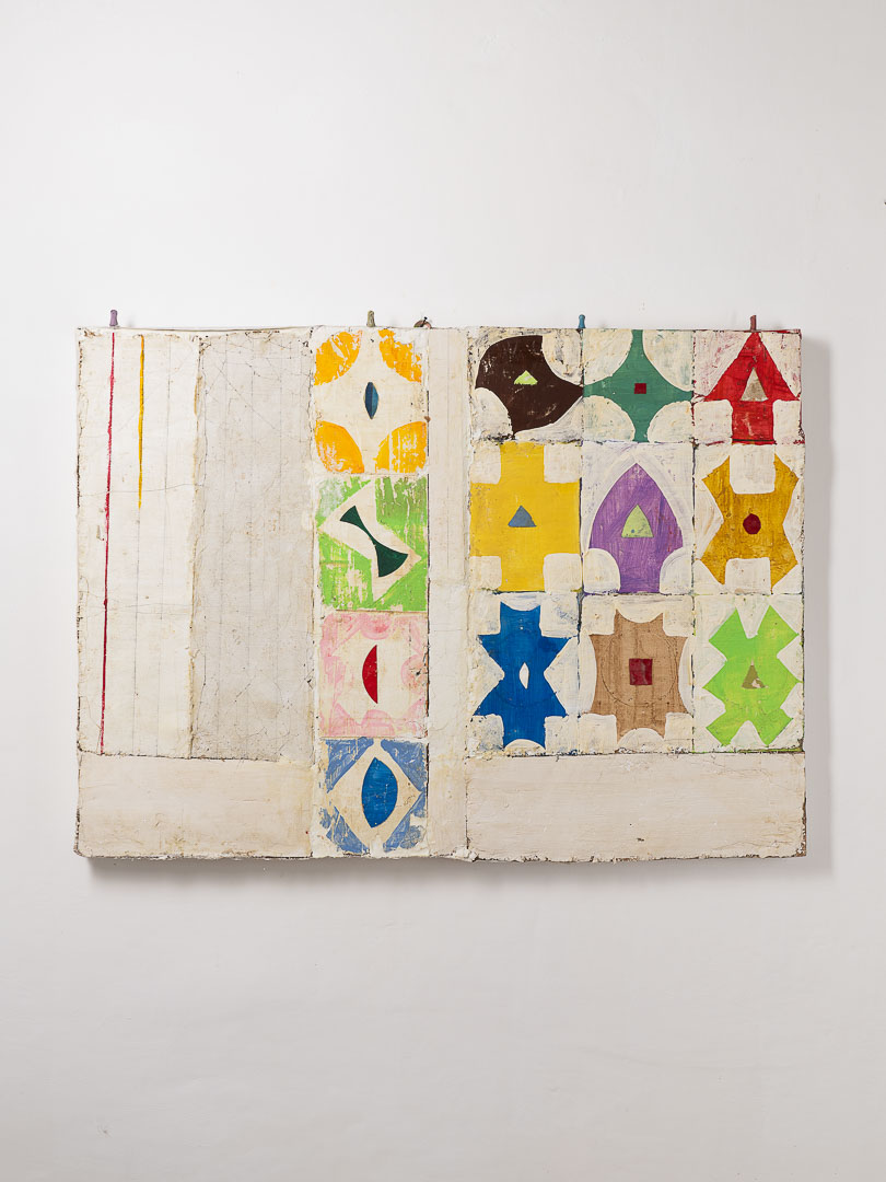 Mirco Marchelli, Opera giocosa, 2023, pigmenti, cera, gesso su tavola di legno, 80 x 106 x 6 cm, MARCTM0587