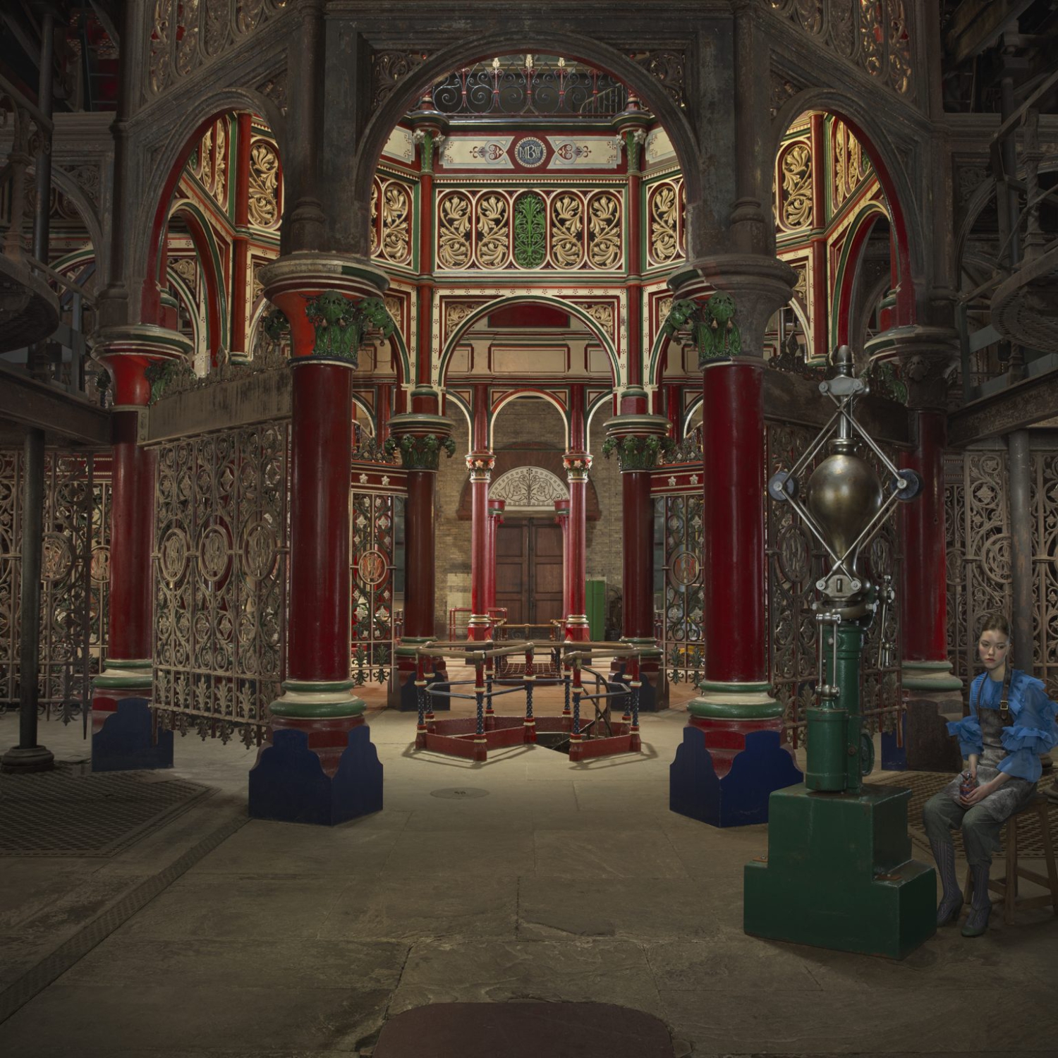 Julia Fullerton-Batten, Cathedral on the Marshes (Ed. 2/7), 2022, stampa a pigmenti su carta cotone Hahnemuhle, pigment print on Hahnemuhle cotton paper, 102,0 x 137,0 cm, FULLST020