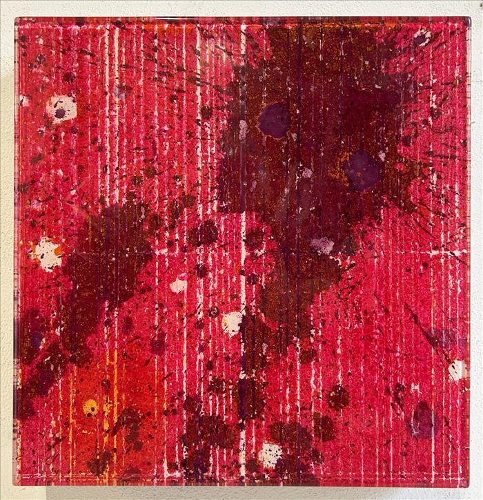Ivan De Menis, Compressione 3F43:s3, 2025, legno, tessuto, smalti, pigmenti, resina epossidica, wood, fabric, enamels, pigments, epoxy resin, 41,0 x 39,5 cm, DEMETM052