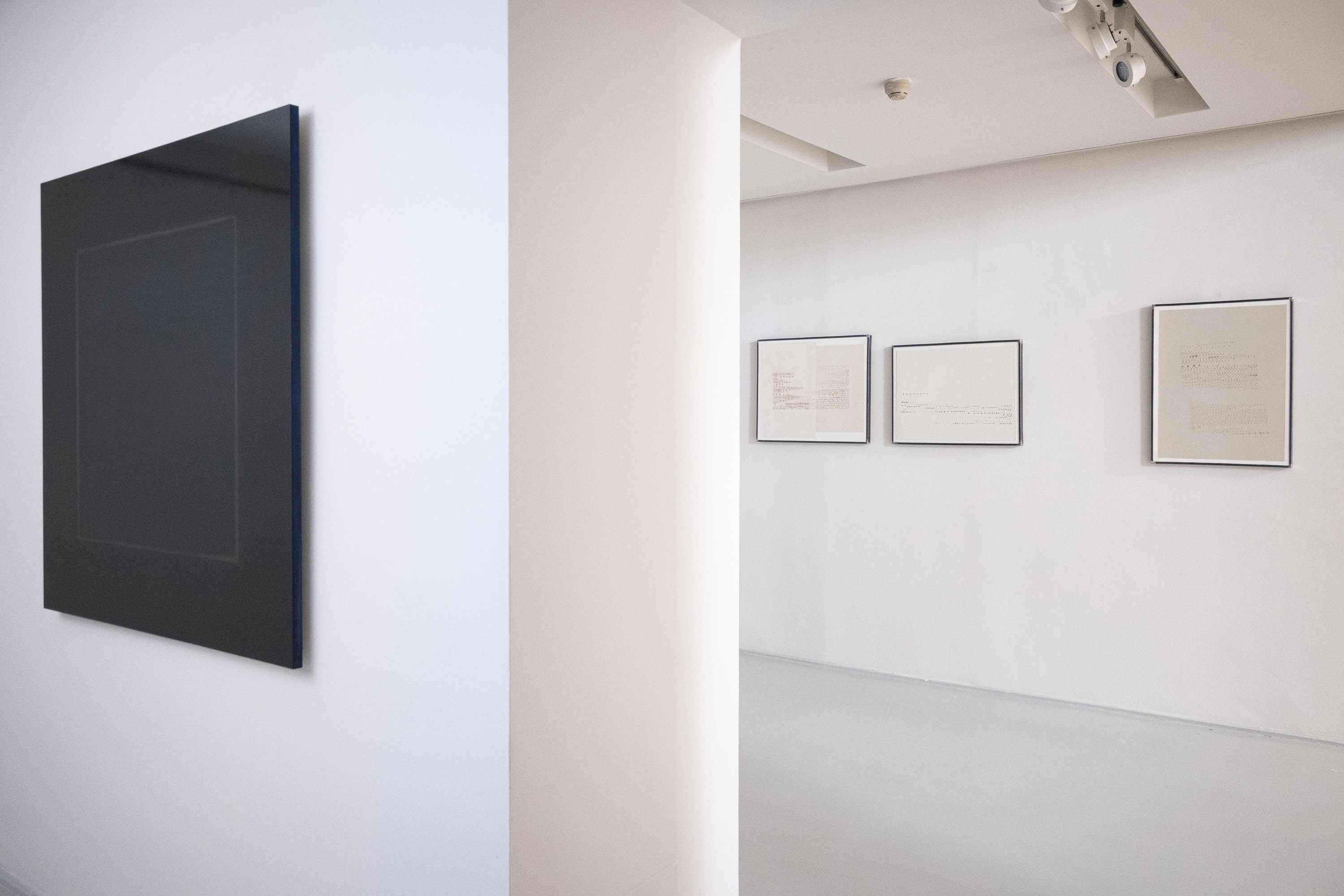 Allestimento - Luce Trattenuta - Marco Tirelli, Riccardo De Marchi e Paolo Serra
