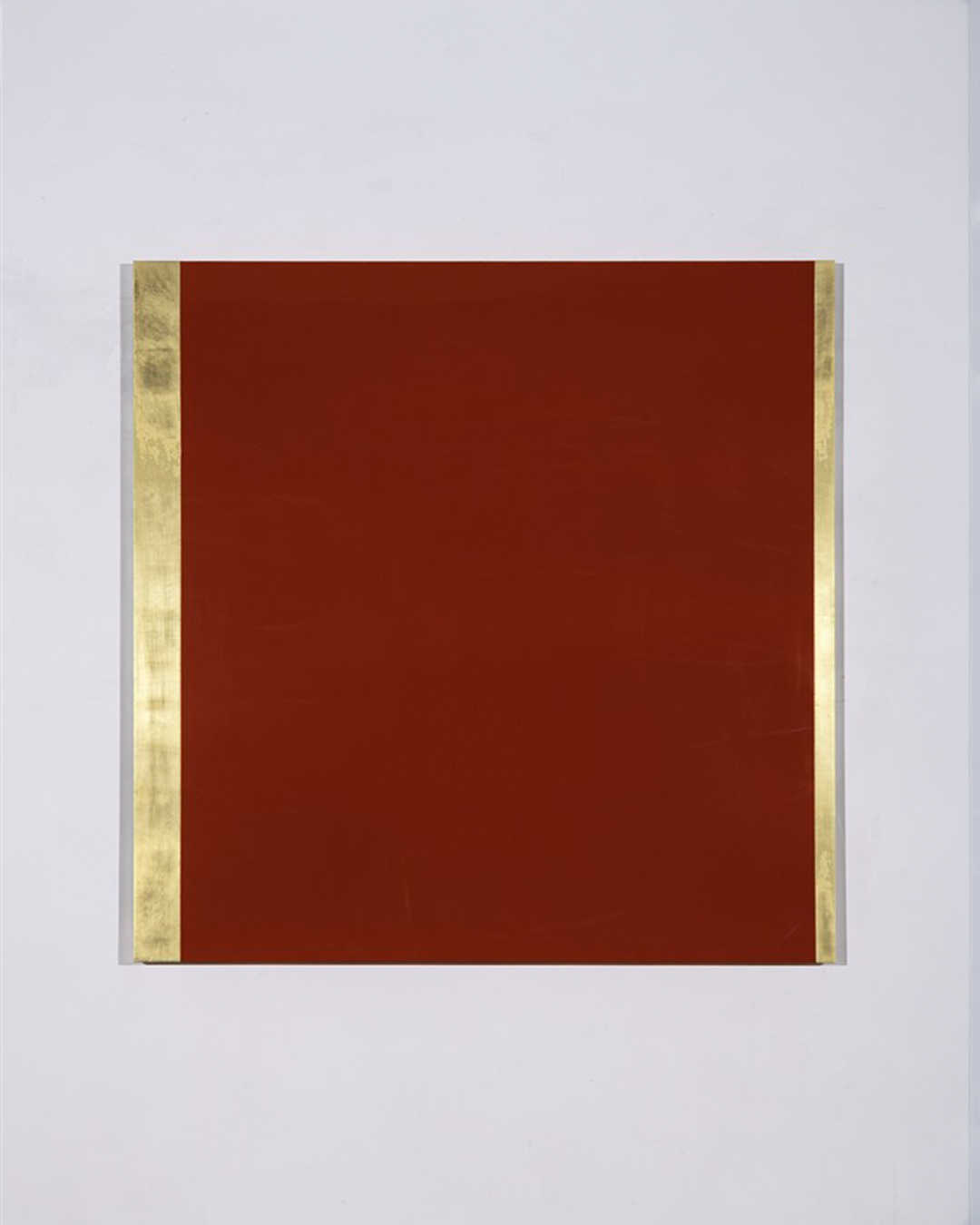 Paolo Serra, Senza titolo, 2022, lacca e foglia oro 24kt su tavola, lacquer and 24kt gold leaf on wood, 122,0 x 122,0 cm, SERTM0100