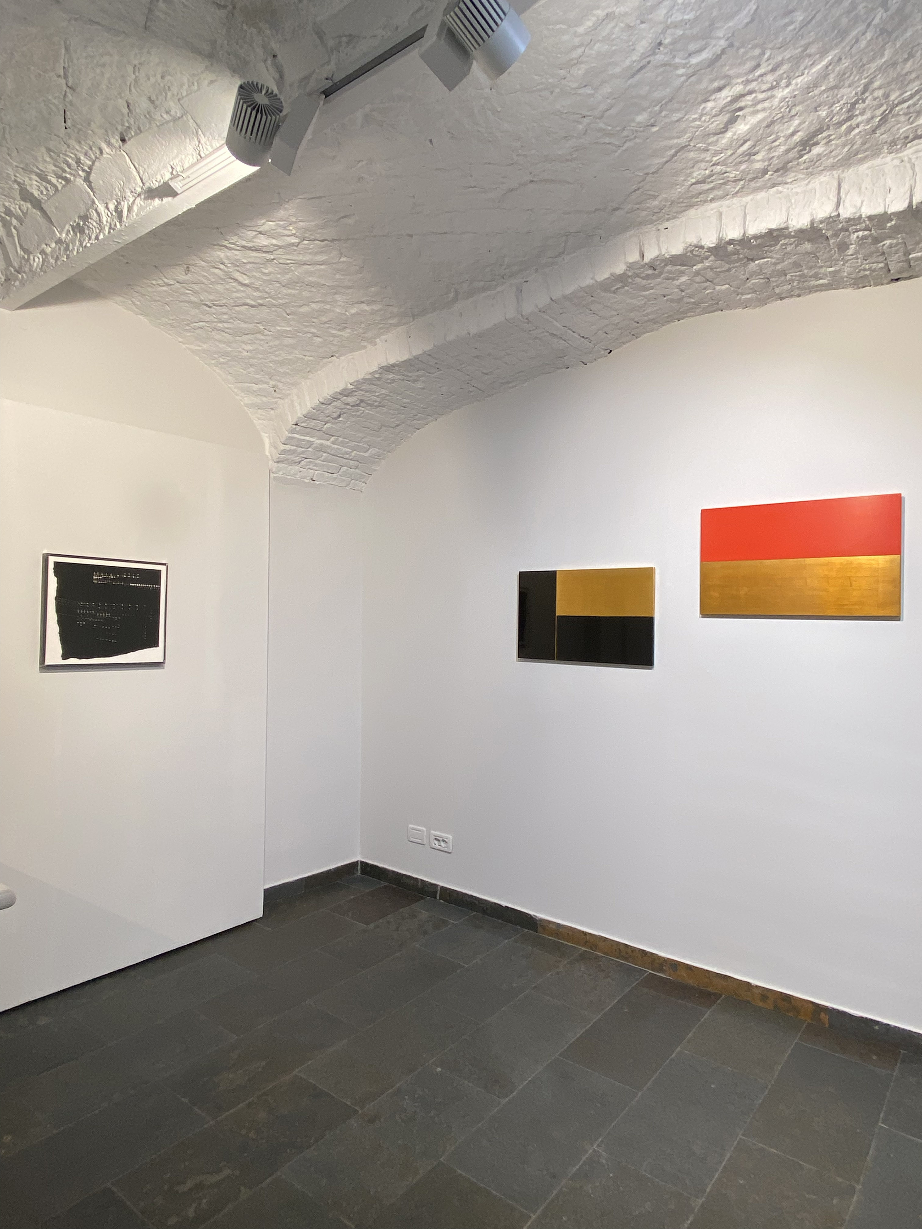 Allestimento - Luce Trattenuta - Marco Tirelli, Riccardo De Marchi e Paolo Serra