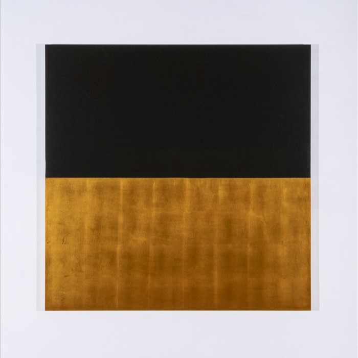 Paolo Serra, Senza titolo, 2026, lacca e foglia metallica su tavola, lacquer and metal leaf on board, 122,0 x 122,0 cm, SERTM0116